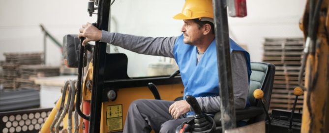 Alquiler de elevadores, grúas y carretillas en Valencia